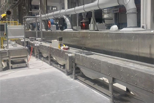 重力鑄造生產(chǎn)線(xiàn)